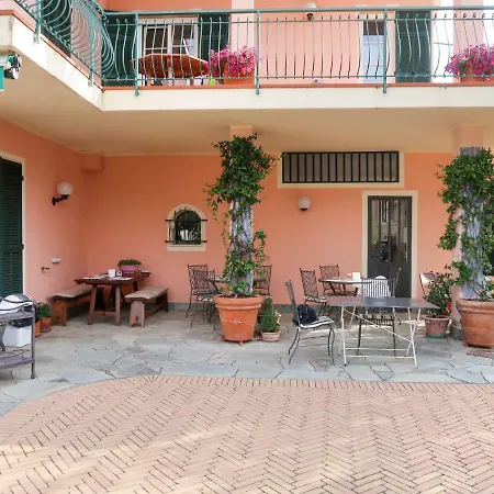 Locazione Turistica Agriturismo Ada Musso Apartment Oneglia
